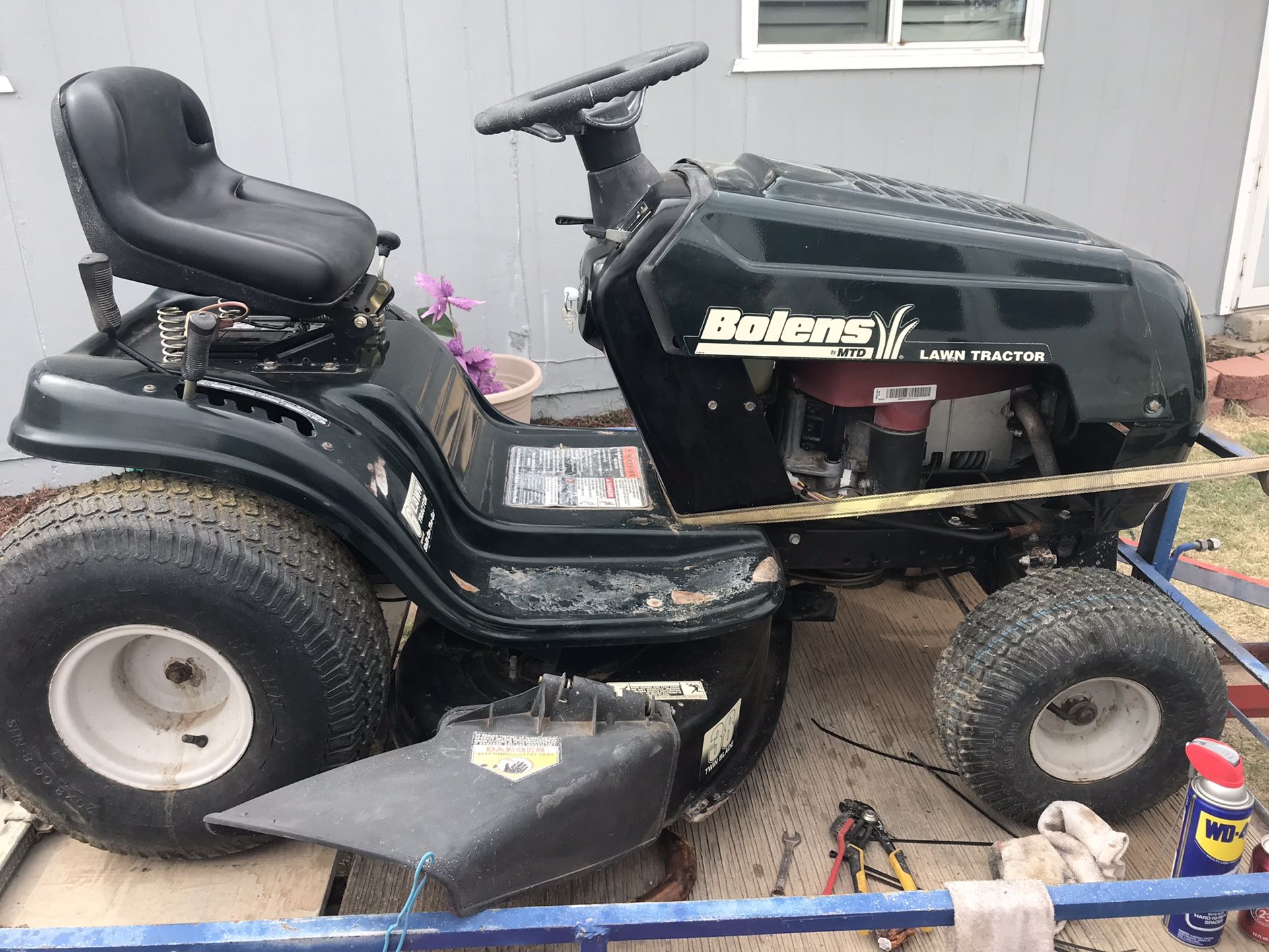 Riding Lawn Tractor