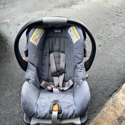 chicco car seat and base 