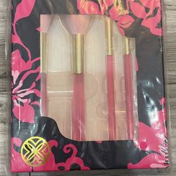 Lilly Pulitzer Makeup Brushes 