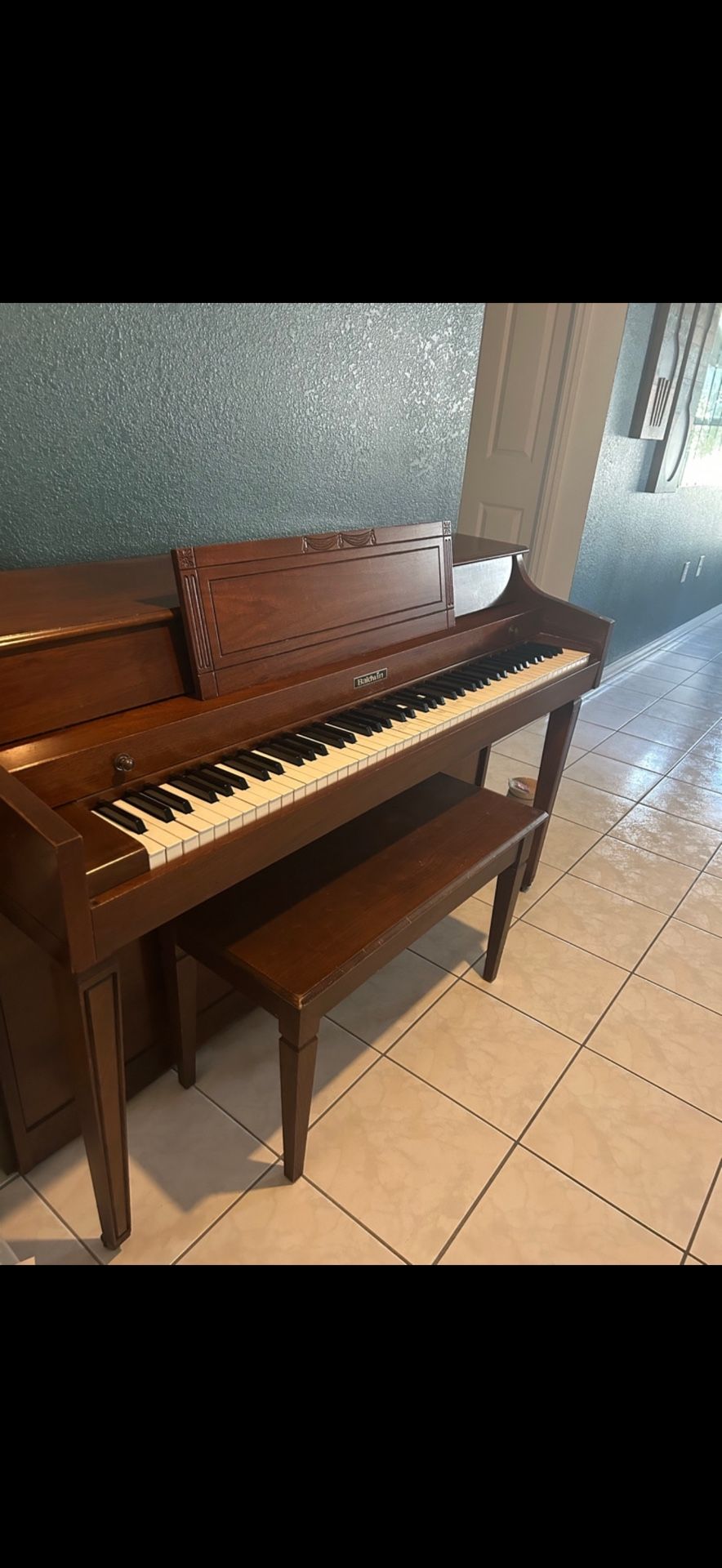 1977 Baldwin piano