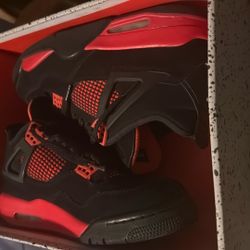 Jordan 4 Red Thunders
