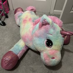 Giant Unicorn