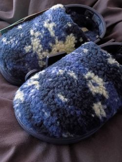 Rugged shark clogs boy
