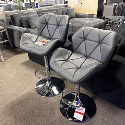 Stunning Adjustable Bar Stools! $120 Each 🩶📦