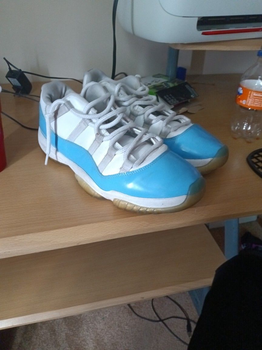 Jordan 11s