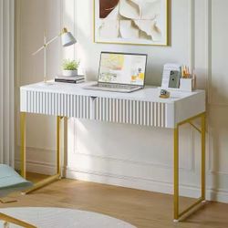 Computer Desk wth Storage