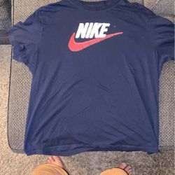 NIKE LOGO SHIRT