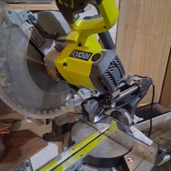 Ryobi Sliding Miter Saw