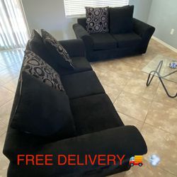 Black 2 Piece Sofa Set! FREE DELIVERY 🚚 💨💨💨