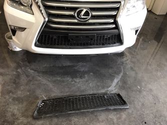 2014 Lexus GX460 front bumper Lower grill