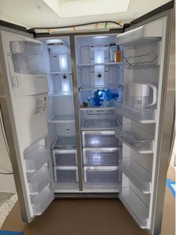 Two door refrigerator Samsung