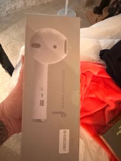 giant earbud speaker