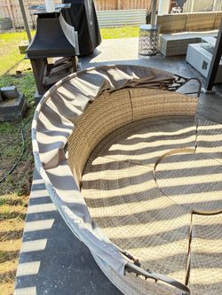 Outdoor Wicker Round Daybed Sofa
