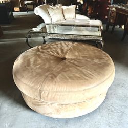 Reduced! Amazing Leather HUGE ottoman / Chair 