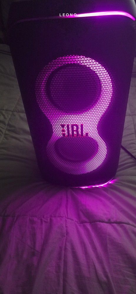 Like New JBL Party Box 120