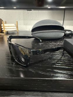 Oakley Holbrook