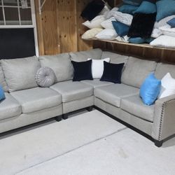 Beautiful Sectional Couch Brand New Condition Ready For New Home 