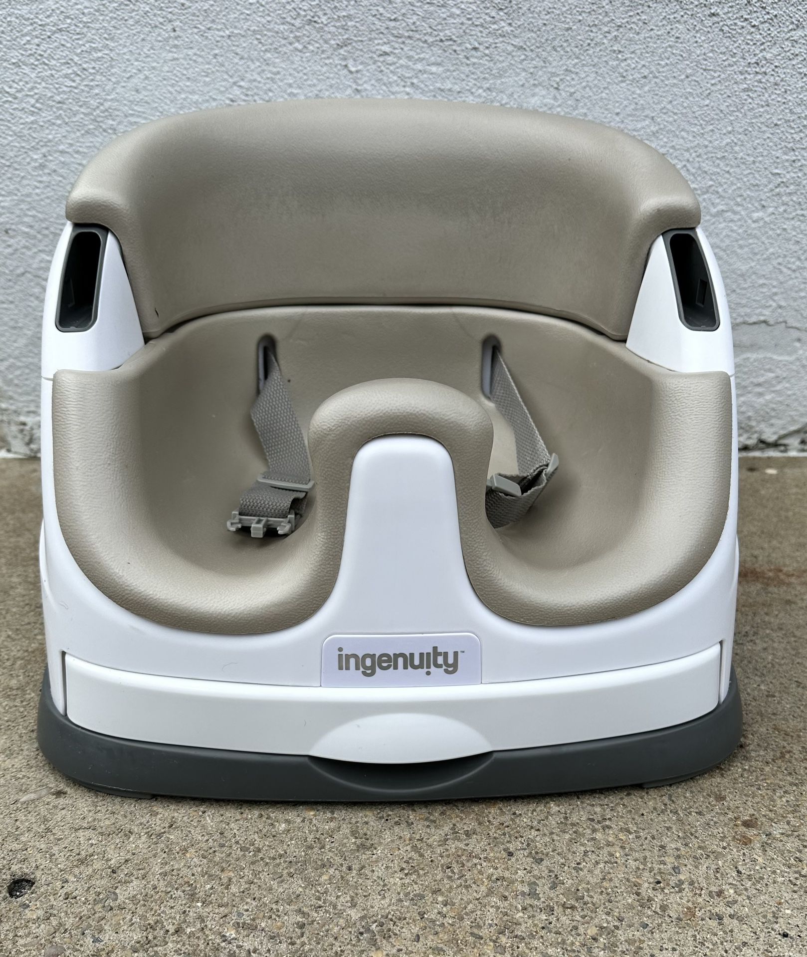 Ingenuity Baby Base 2-in-1 Booster Feeding And Floor Seat 