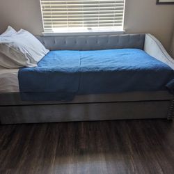 Trundle Twin Bed 