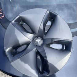 2018 Tesla Model 3 Wheel Cover