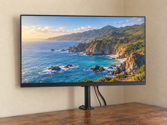Samsung 27” 4K Monitor + Desk Mount