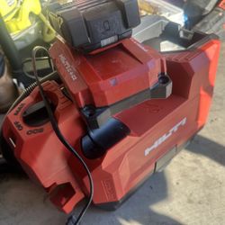 HILTI Powerful Vacuum