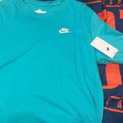 Medium Nike Tee Shirt Teal