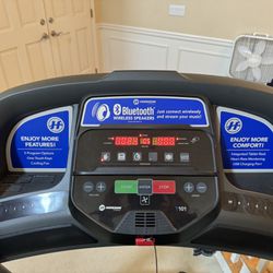 Horizon Treadmill With Bluetooth
