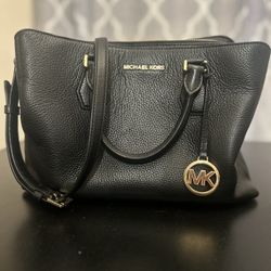Michael Kors Purse! Authentic! Great Condition!