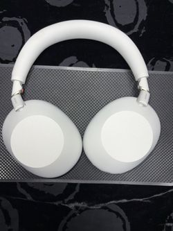 Sony WH1000XM6 headphones 