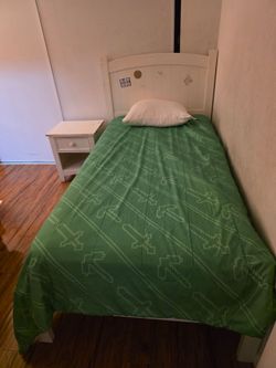 Twin bed