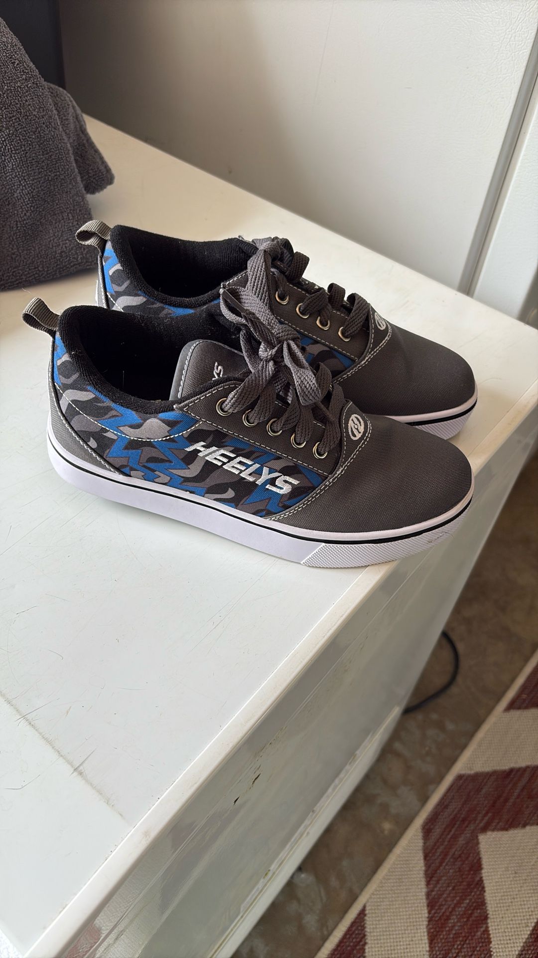 Heelys Size 5