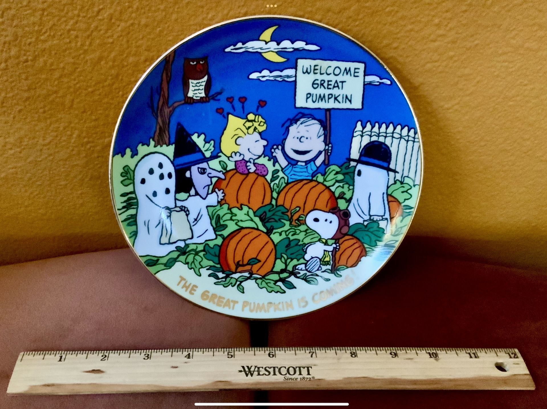 “GREAT PUMPKIN CHARLIE BROWN” DANBURY MINT PLATE (SALE)