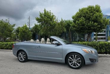2011 Volvo C70 Convertible – Celestial Blue Metallic – 61,950 miles