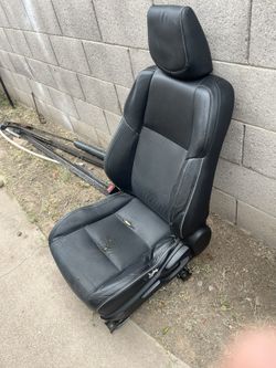 Toyota Corolla S Driver Seat (2014 - 2019)
