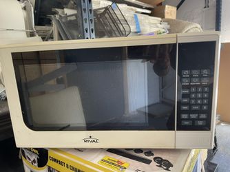 Rival Microwave with minor burns