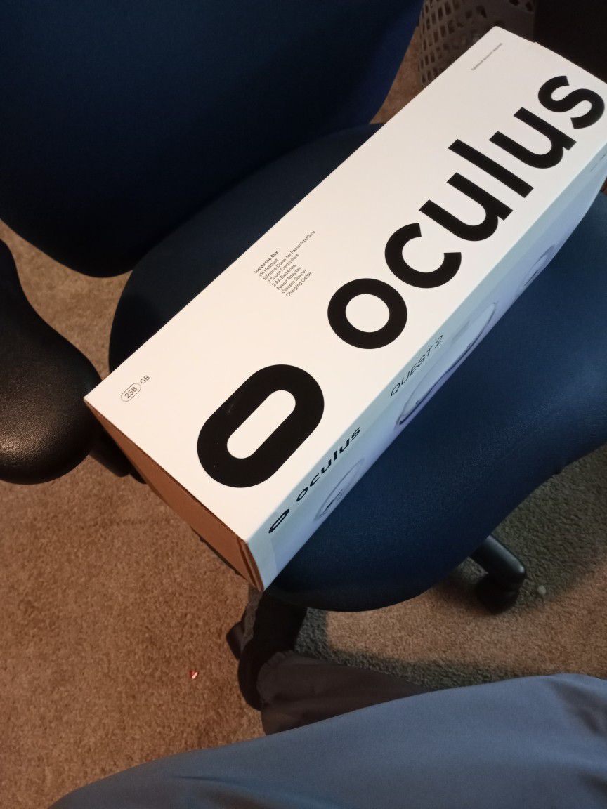 Oculus Quest 2   256GB