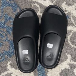 Yeezy Slides