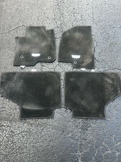 OEM Cadillac floor mats - (contact info removed)7