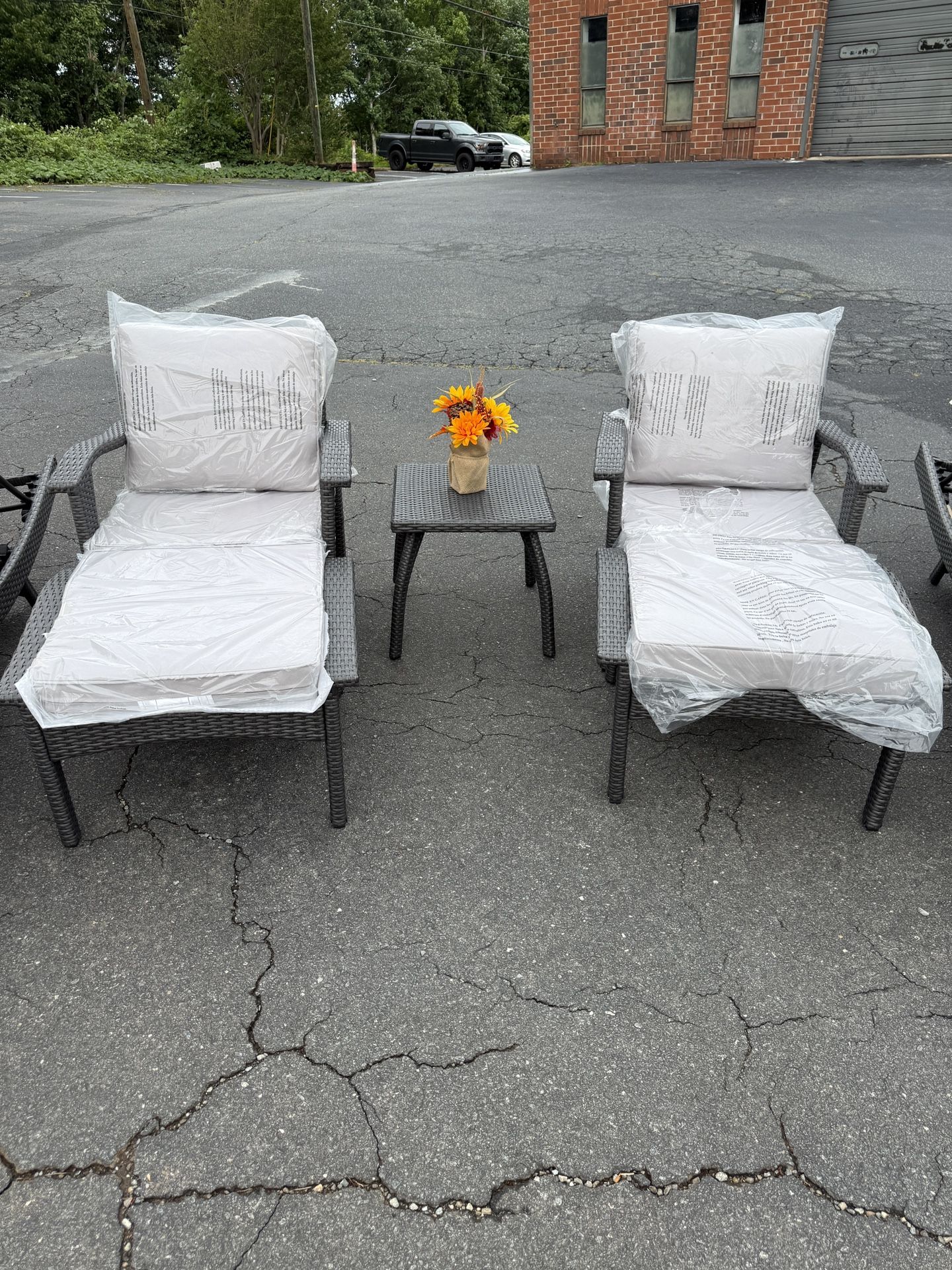 Brand new Honolulu PE Chat Set, 5-Pcs Set, Grey
