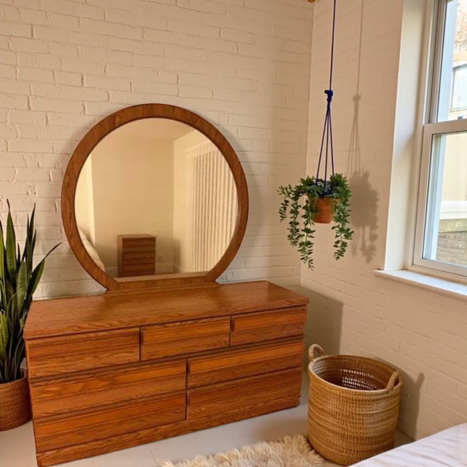 Golden Horizon Mid-Century Dresser & Nightstand Set