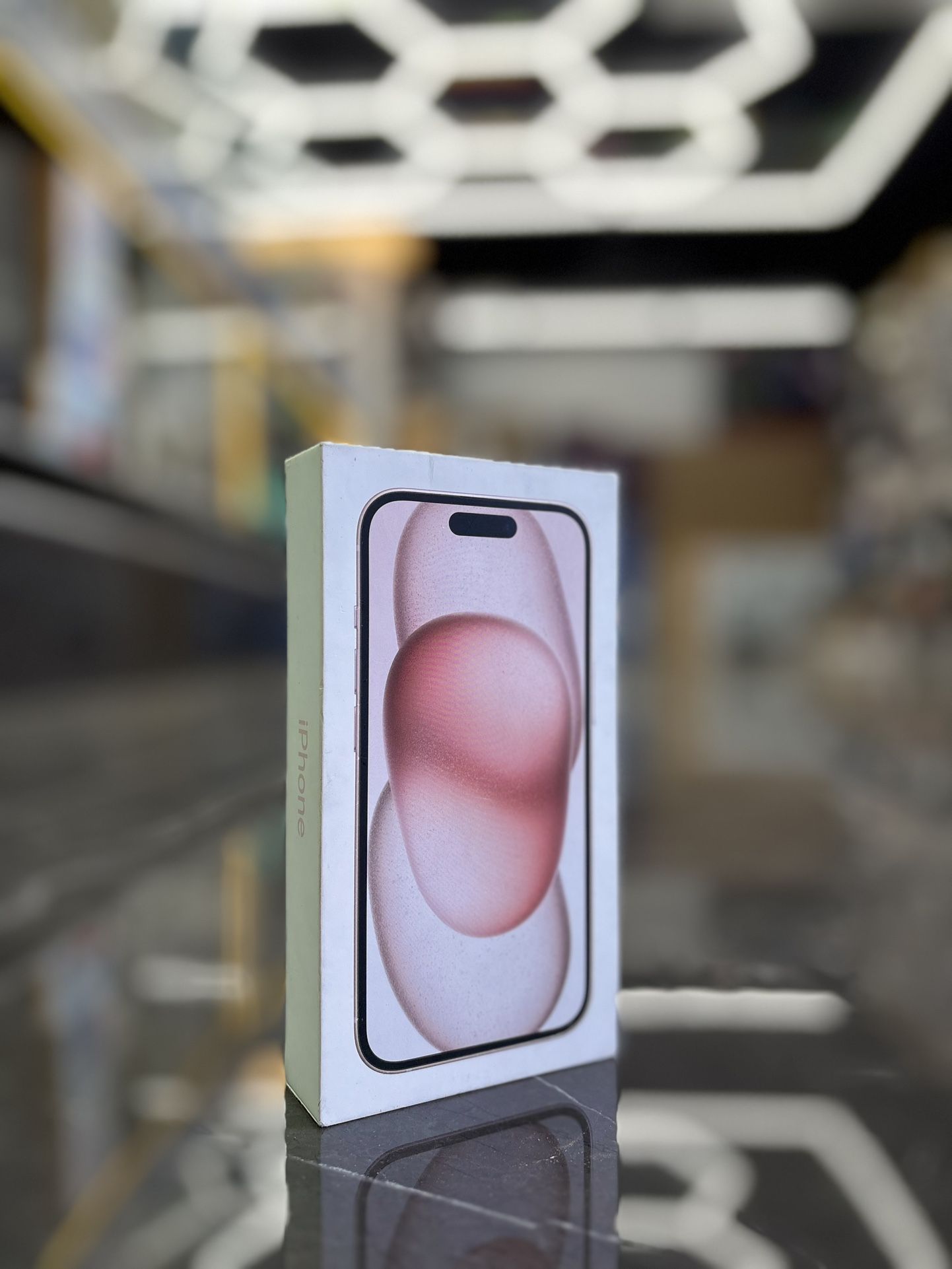 iPhone 15 (unlocked) (TAKE IT HOME IN PAYMENTS TODAY)