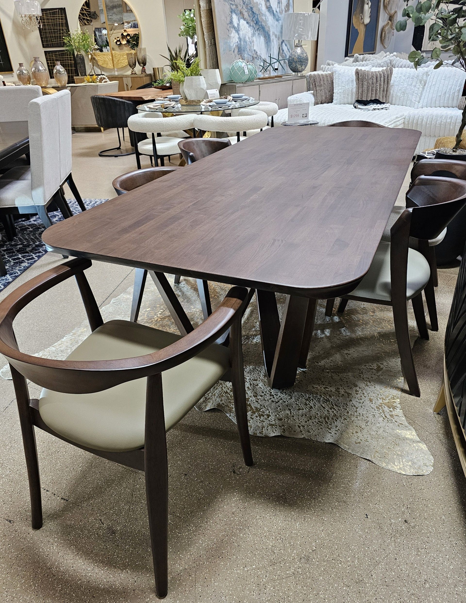 Beautiful Mid Century solid Wood 7 Pc Dining Set! for Sale in Goodyear ...