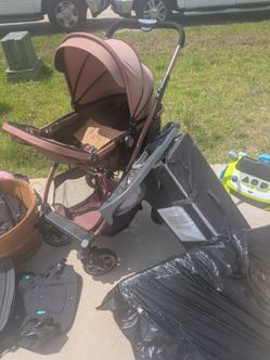 Playpen with mattress