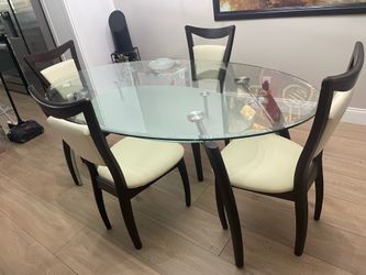 Oval shape glass dining table+4 leather chairs