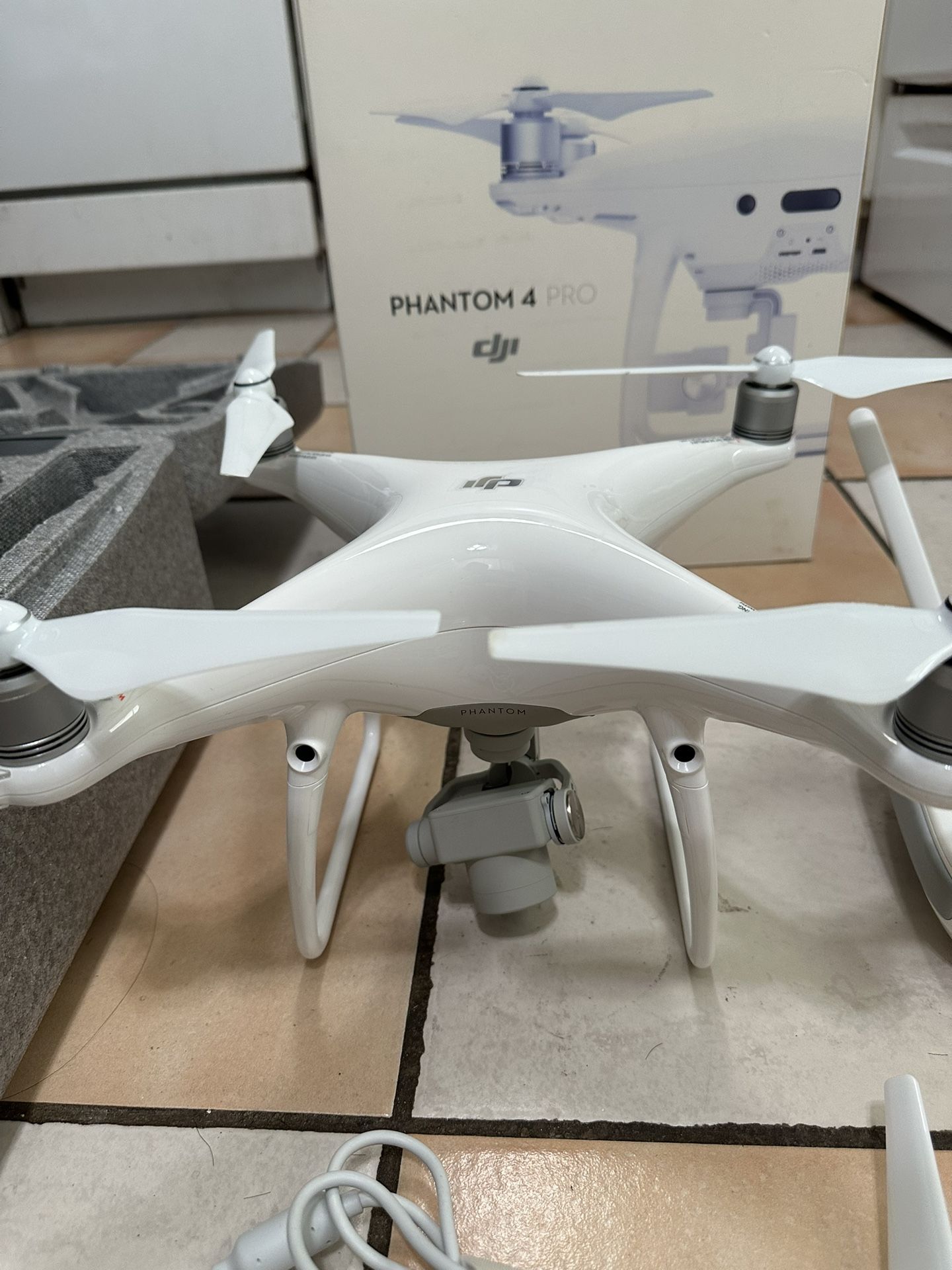 DJI Phantom 4 Pro Like New