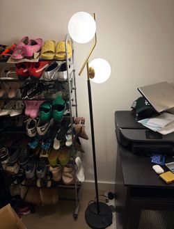 Floor lamp