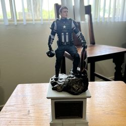 Marvel's Avengers  Captain America Statue Figure