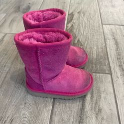 Pink Uggs
