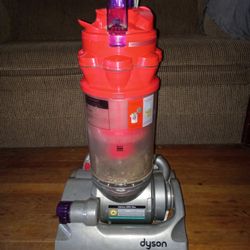 Dyson DC14 ALL Floors Upright Vacuum HEPA Bagless